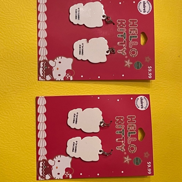 Hello Kitty Christmas earrings bundle - Picture 6 of 7